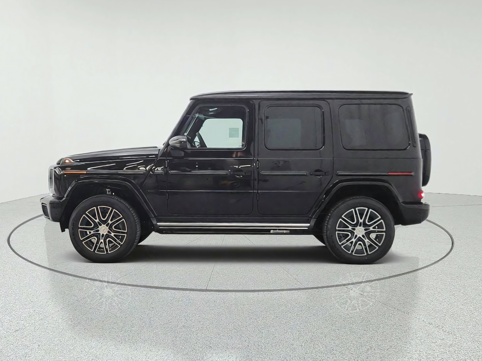 New 2027 Obsidian Black Metallic Mercedes-Benz G 580e SUV image 8