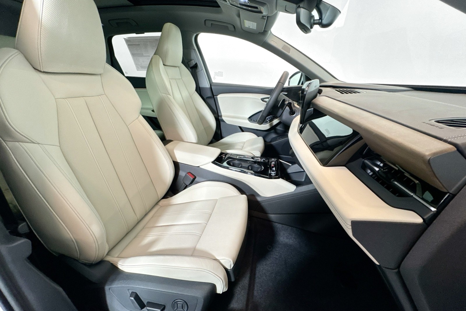 New 2025 Glacier White Metallic Audi Premium Plus quattro image 25