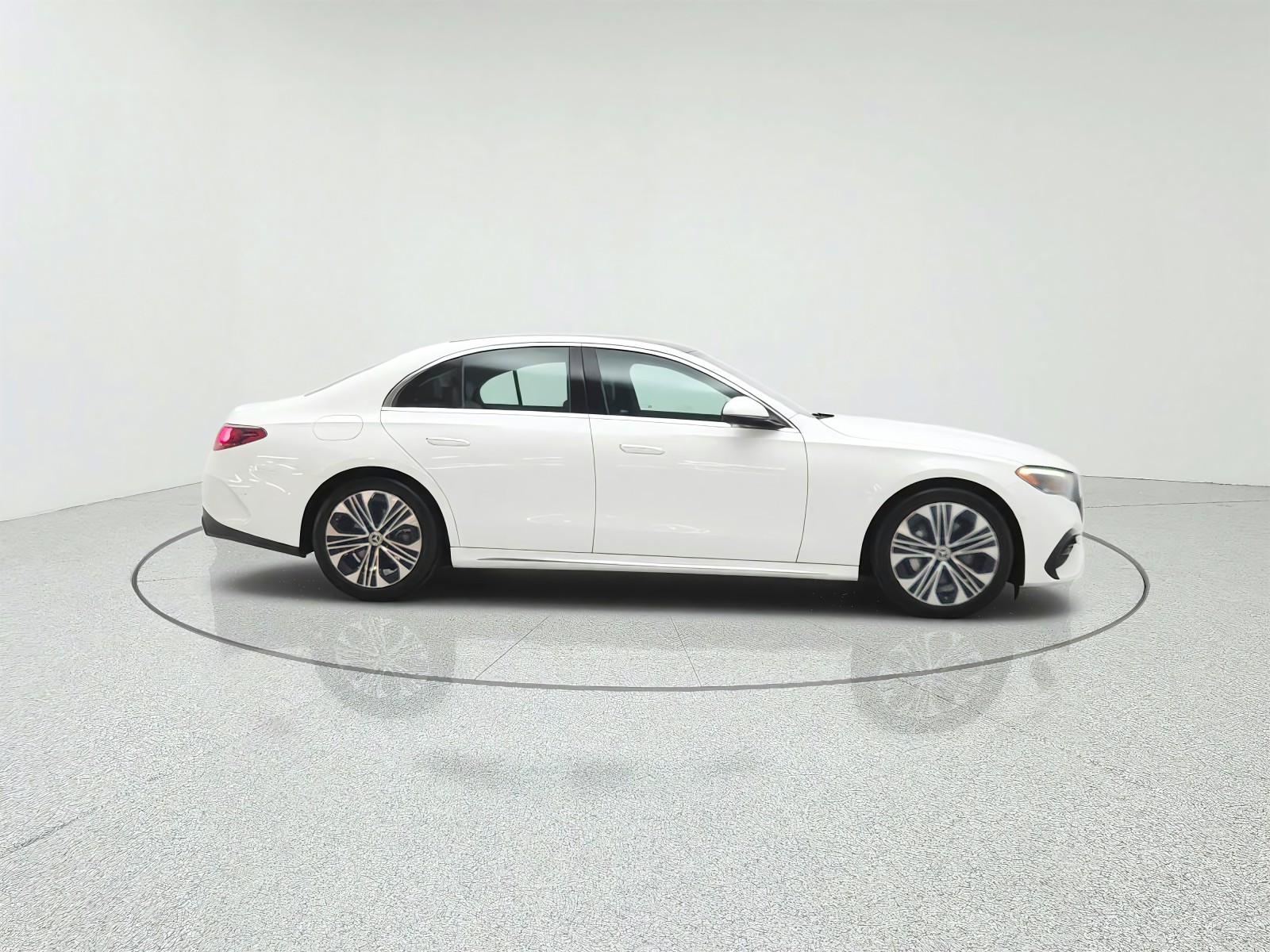 Certified Used 2024 Polar White Mercedes-Benz E 350 4MATIC® Sedan image 4