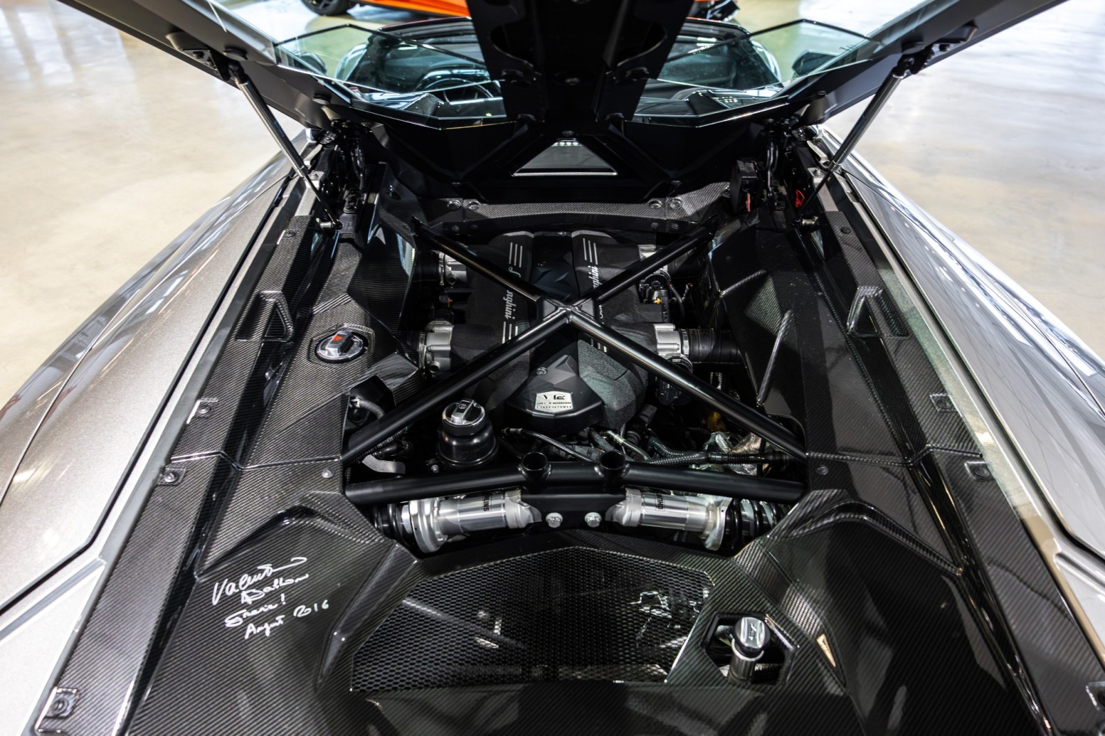 Used Car 2014 Lamborghini Aventador  Roadster - Grigio Antares Metallic - Transparent Engine Bonnet - Sensonum Sound System For Sale Under $440,000 In Boerne, Texas