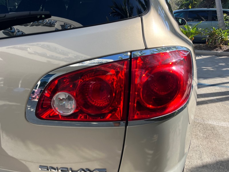 2011 Buick Enclave 1 FL CXL-1 LOW MILES 64,303 SUV in ,