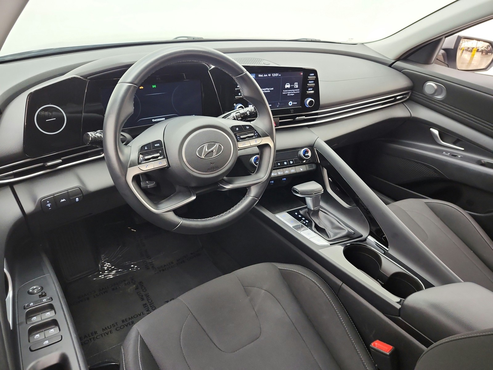 Used 2021 Shimmering Silver Pearl Hyundai SEL IVT image 14