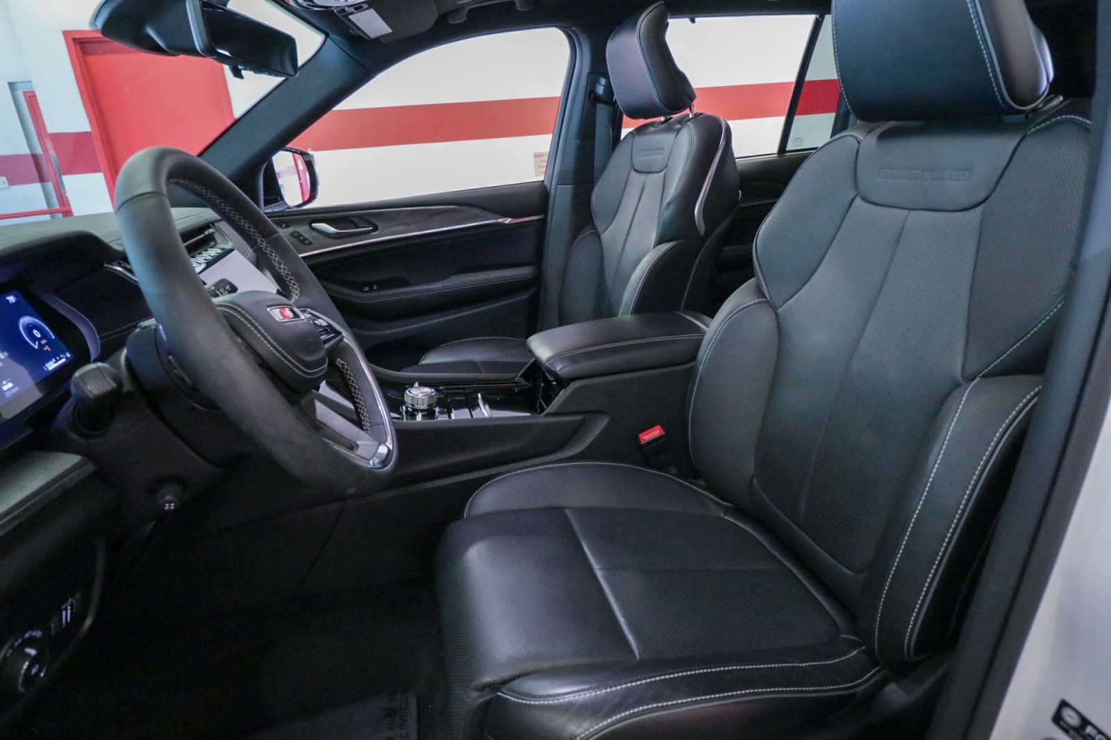 Used Car 2023 Jeep Grand Cherokee  Overland For Sale Under $50,000 In Austin, Texas