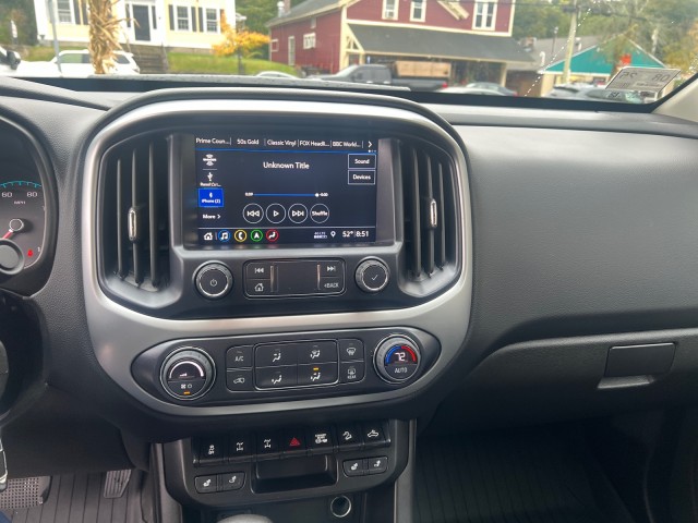 2022 Chevrolet Colorado 4WD ZR2 8