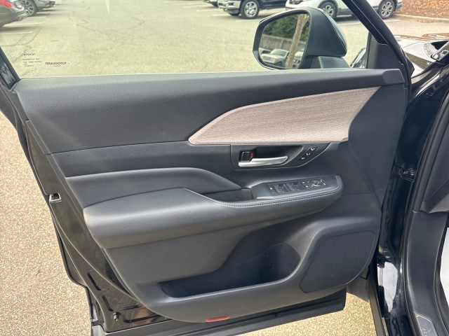 ToyotaGrand Highlander17