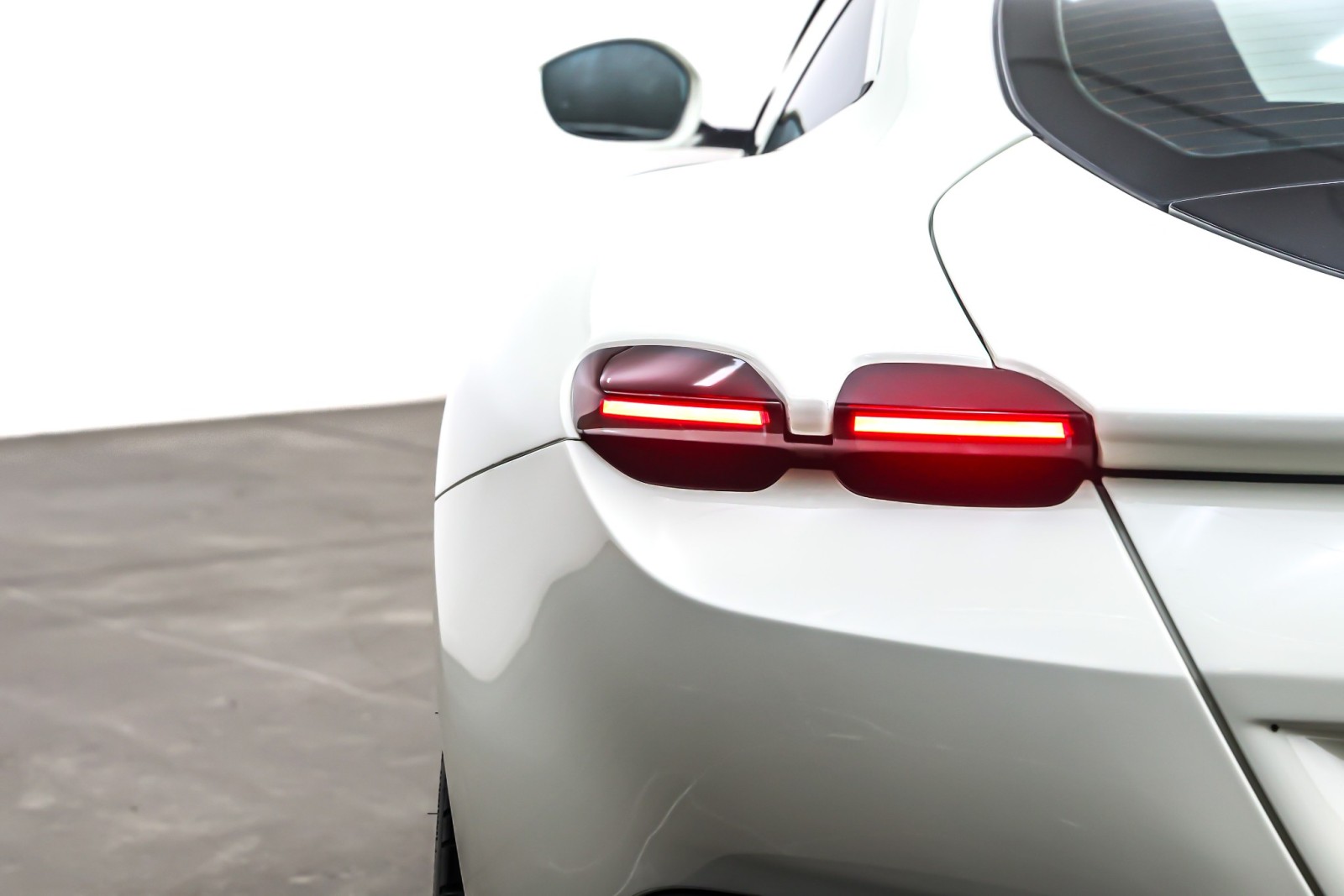 Used 2022 Bianco Avus Ferrari Coupe image 14