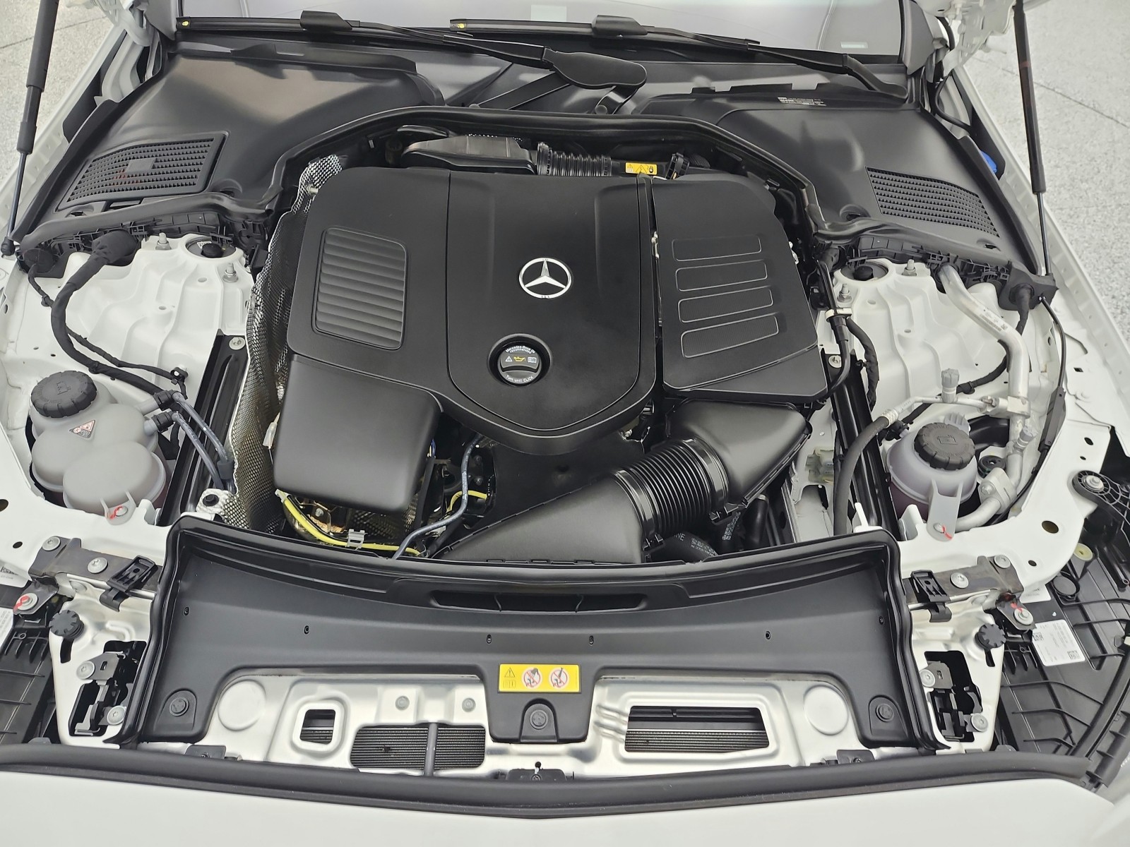 Certified Used 2025 Polar White Mercedes-Benz C 300 Sedan image 17