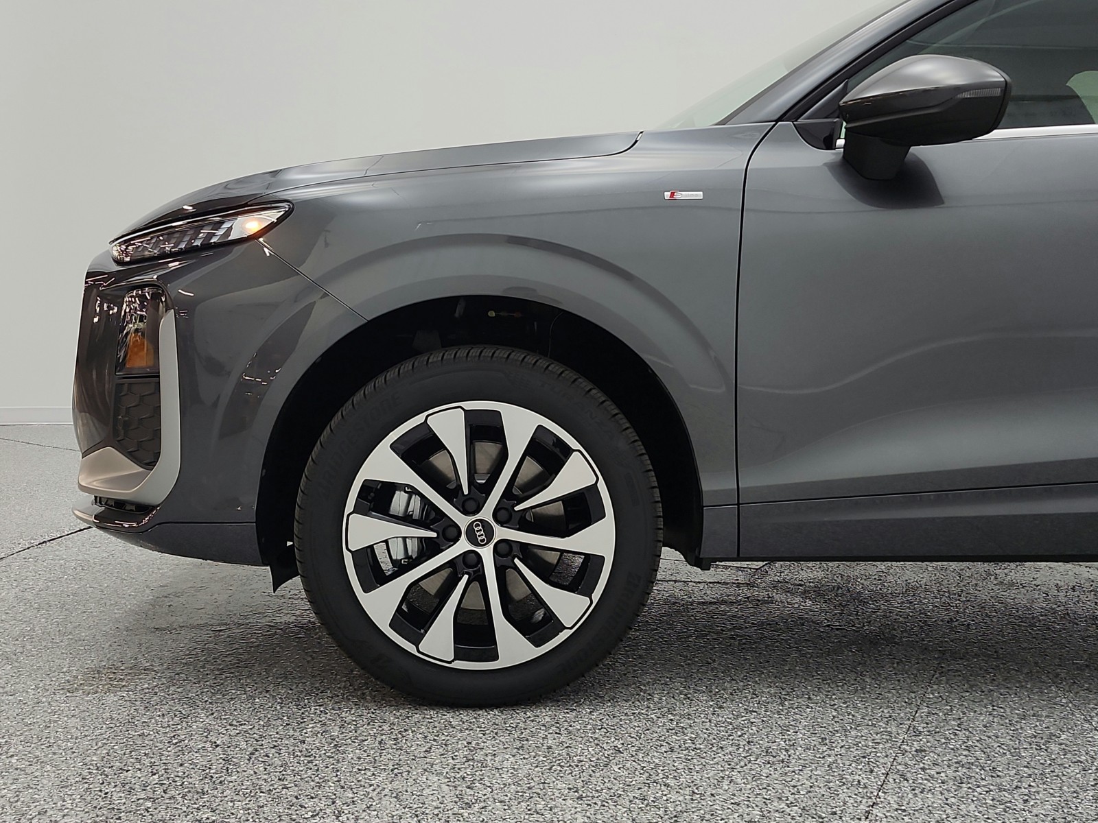 New 2026 Daytona Gray Pearl Effect Audi S line quattro image 17