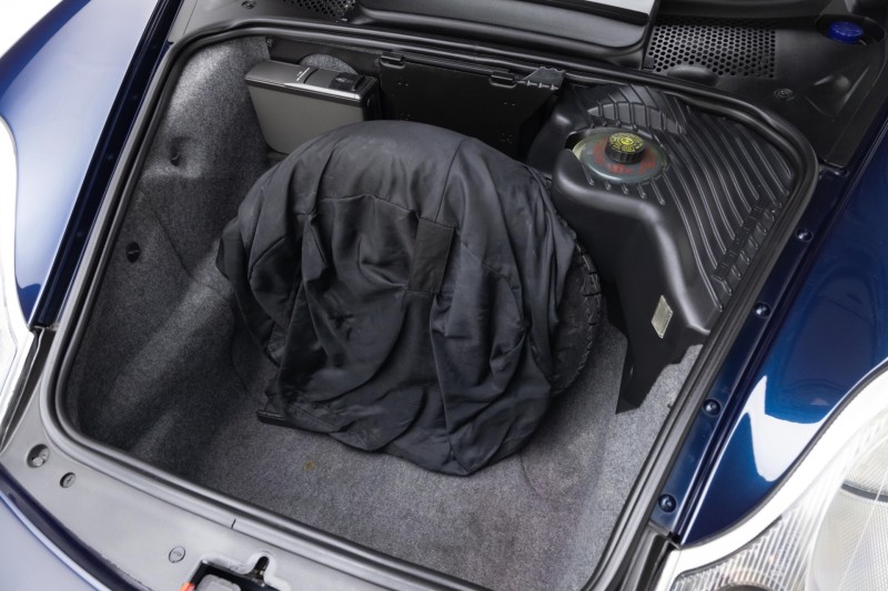 2000 Porsche 911 Carrera Carrera in , 