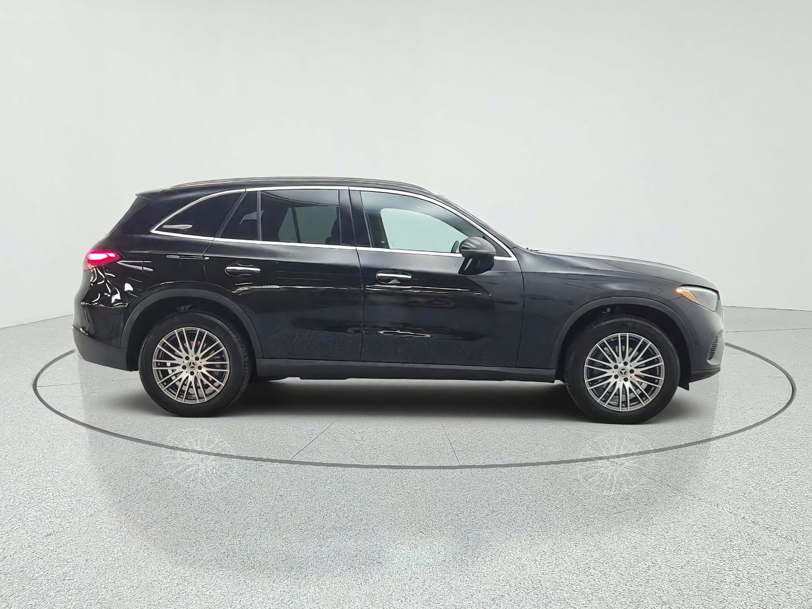 Certified Used 2026 Black Mercedes-Benz GLC 300 SUV image 4