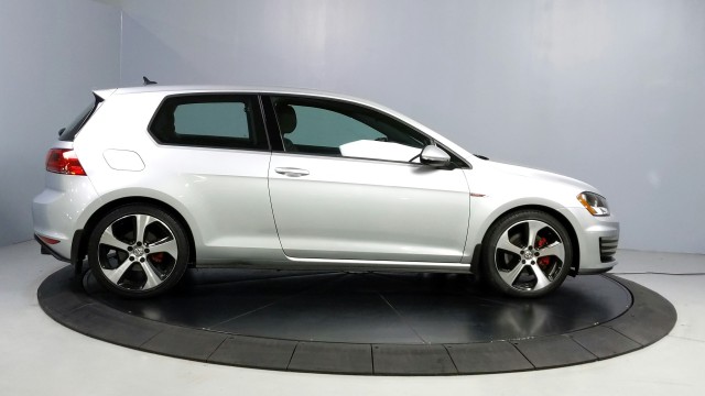 2015 Volkswagen Golf GTI SE 7