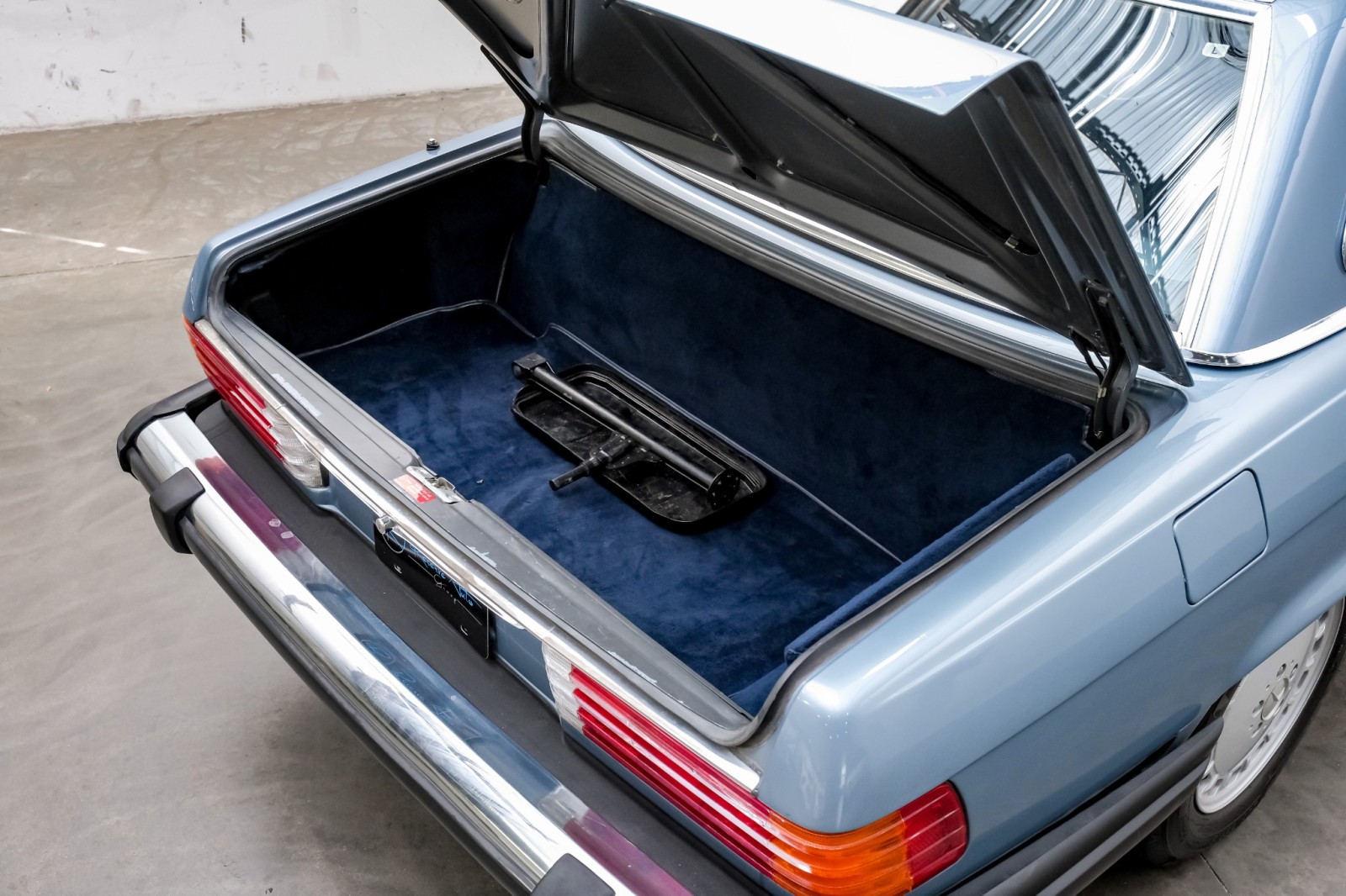 1986 Mercedes-Benz 560 Series Convertible 560SL 45