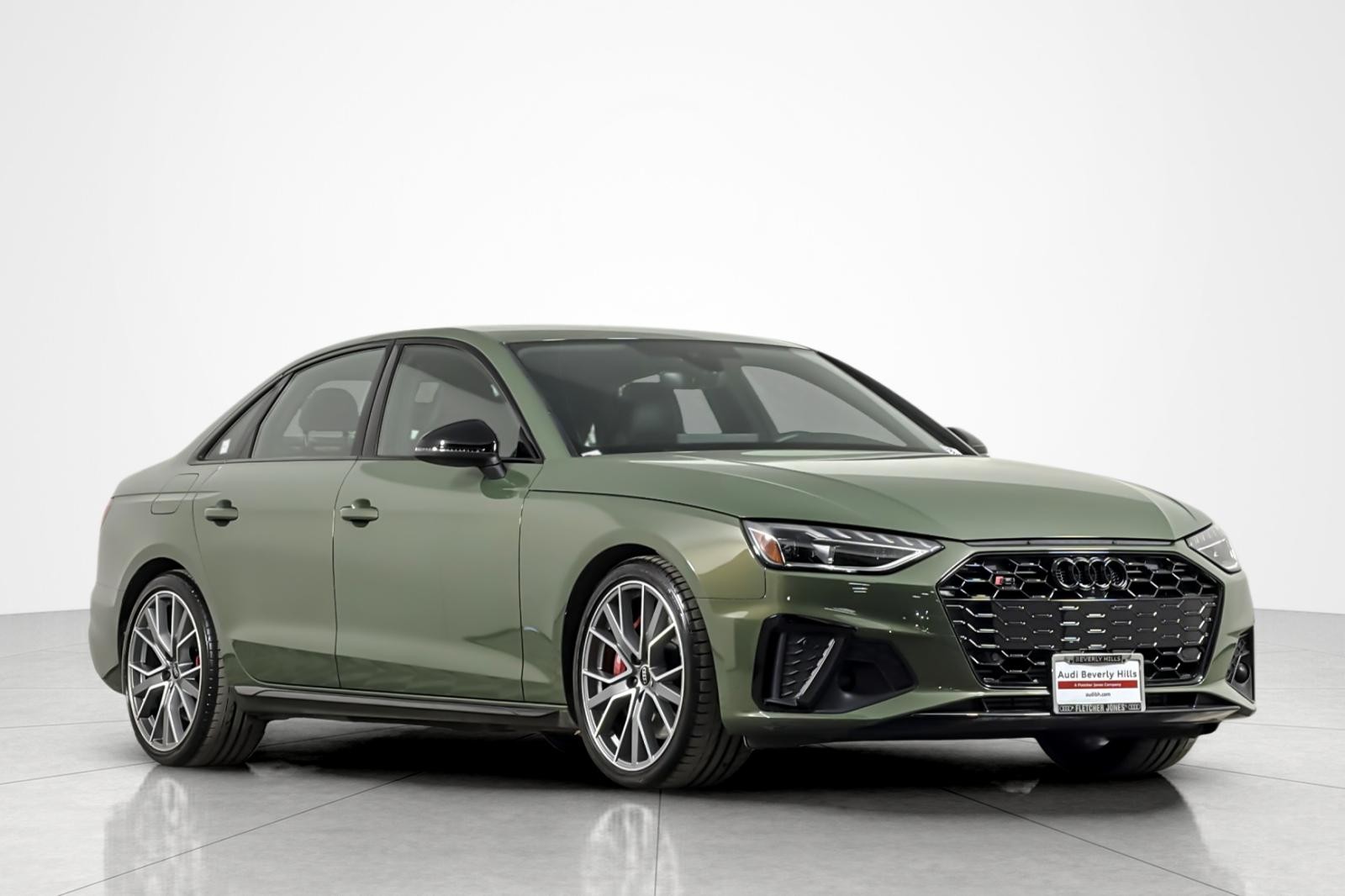 Used 2023 District Green Metallic Audi Premium Plus 3.0 TFSI quattro image 7