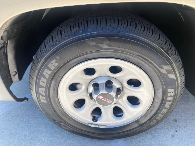 2005 GMC Sierra 1500 LOW MILES 83837 AC NO ACCIDENTS in ,