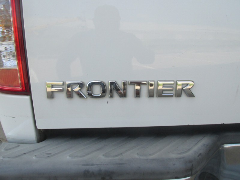 2015 Nissan Frontier SV in Farmers Branch, Texas