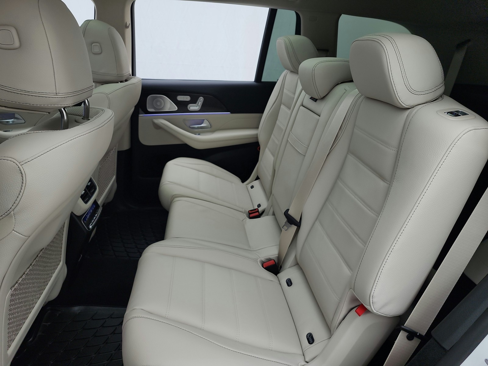 New 2026 Polar White Mercedes-Benz GLS 450 image 11