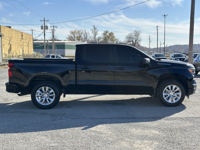 2023 Chevrolet Silverado 1500 Custom 2