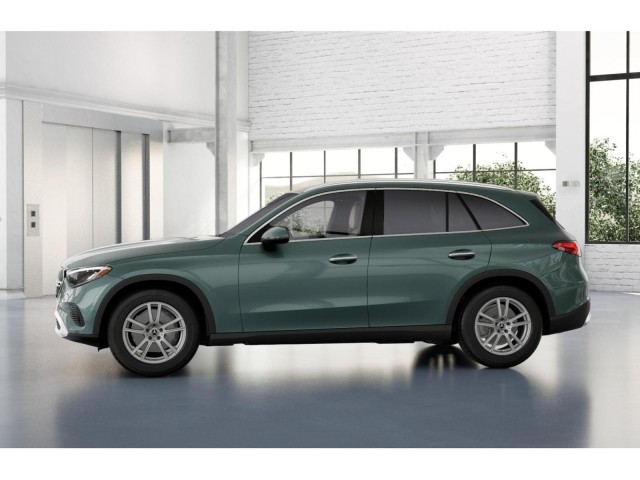 2025 Mercedes-Benz GLC GLC 300 34