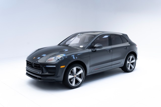 2024  Macan  in , 