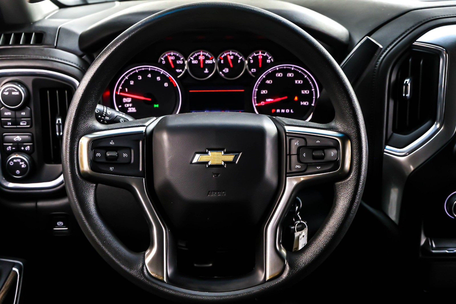 Used 2020 Summit White Chevrolet 4WD Double Cab 147 LT image 17