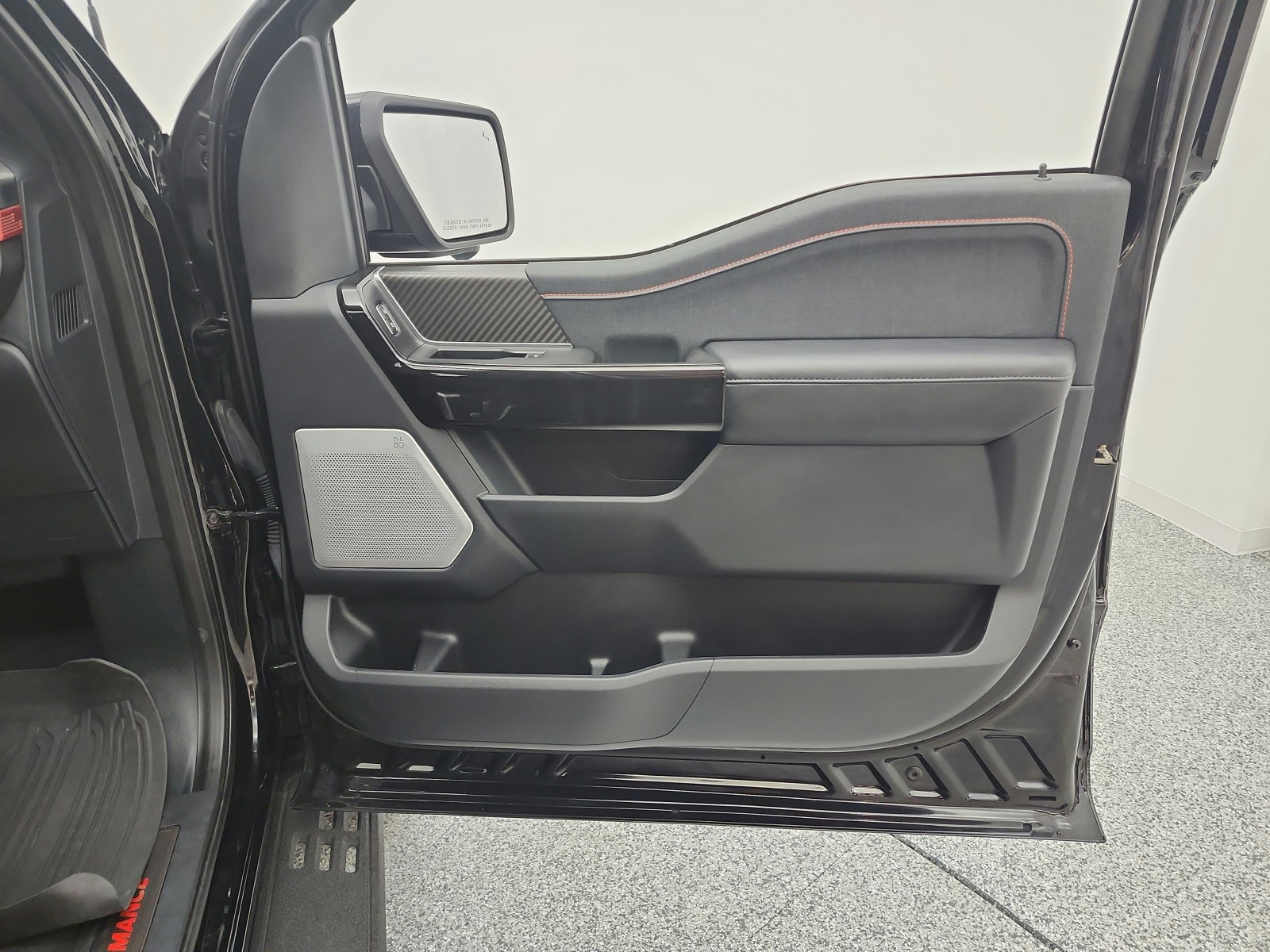 Used 2023 Agate Black Metallic Ford Raptor 4WD SuperCrew 5.5