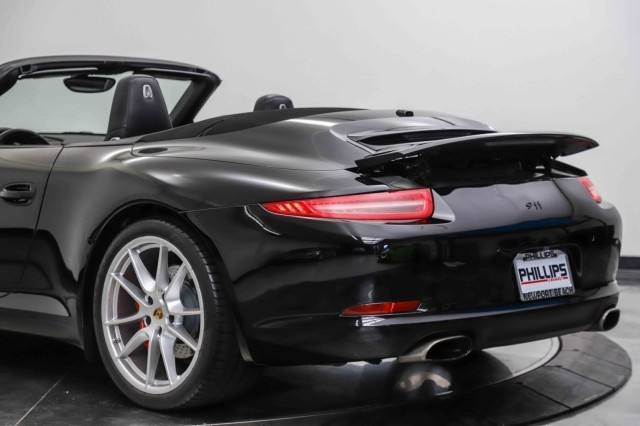 2015 Porsche 911 Carrera 18