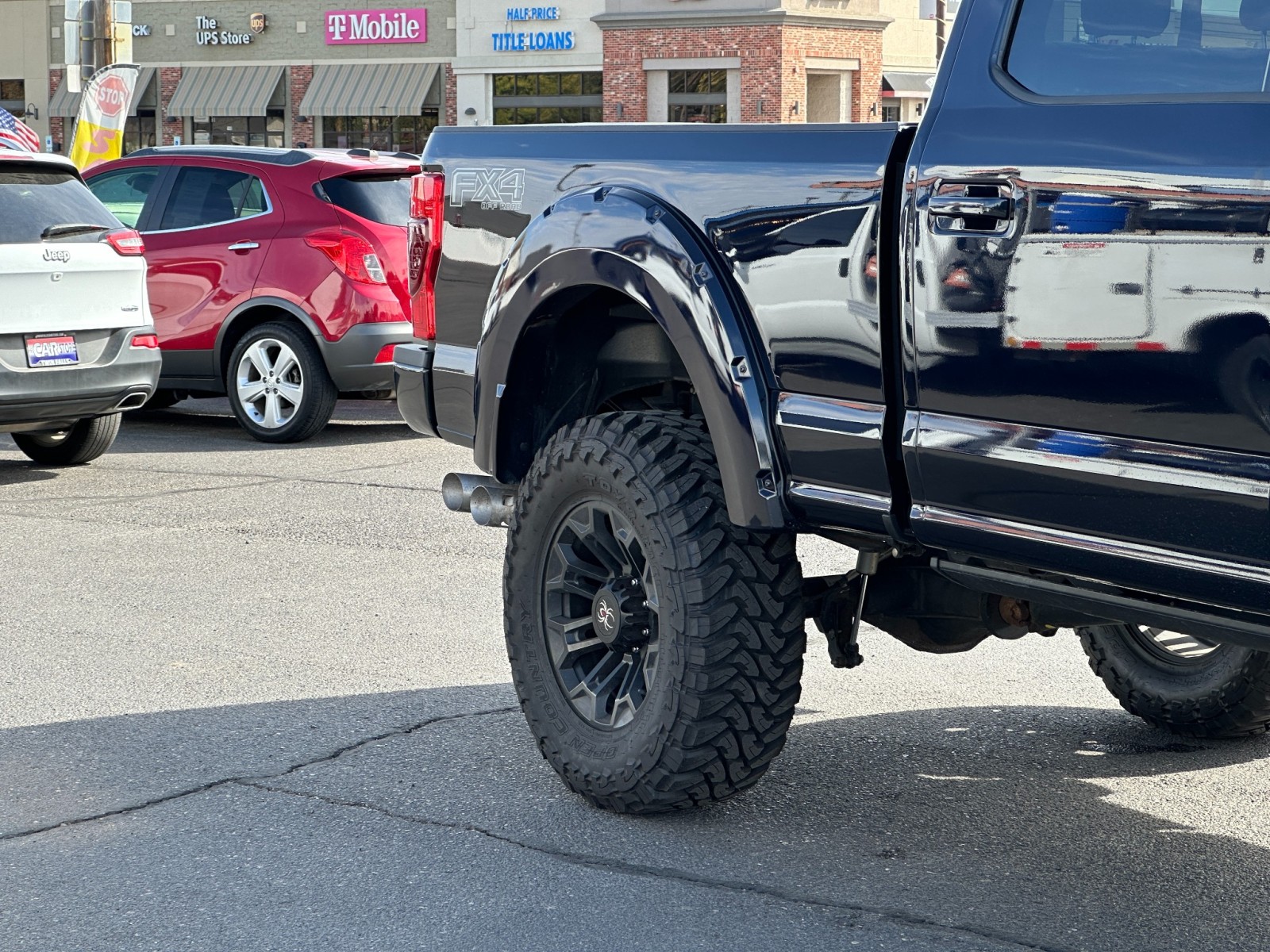 2022 Ford Super Duty F-250 SRW LARIAT 8