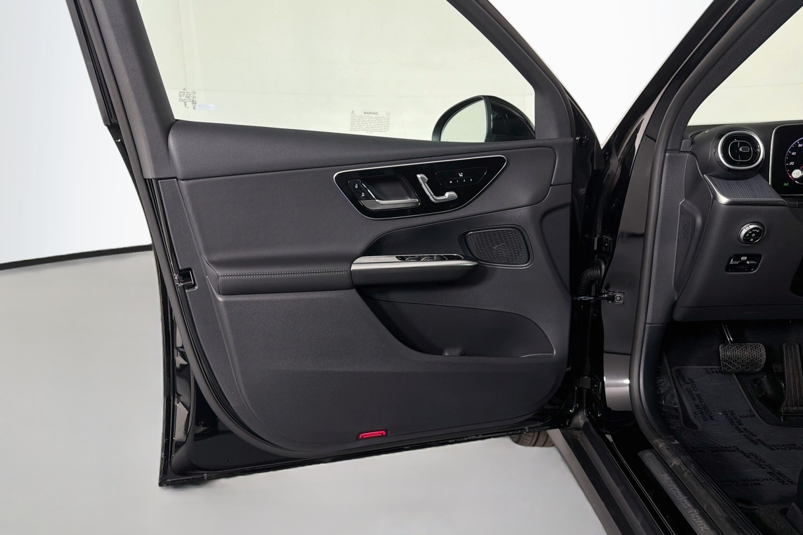 New 2026 Black Mercedes-Benz GLC 300 4MATIC® SUV image 22