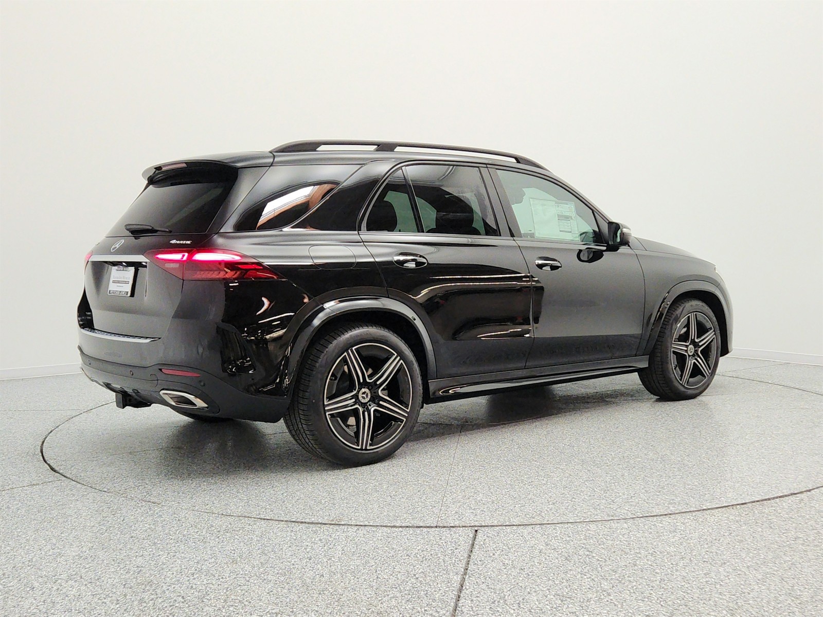 New 2026 Obsidian Black Metallic Mercedes-Benz GLE 580 4MATIC® SUV image 5