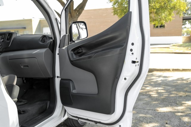 2018 Nissan NV200 Compact Cargo S 40