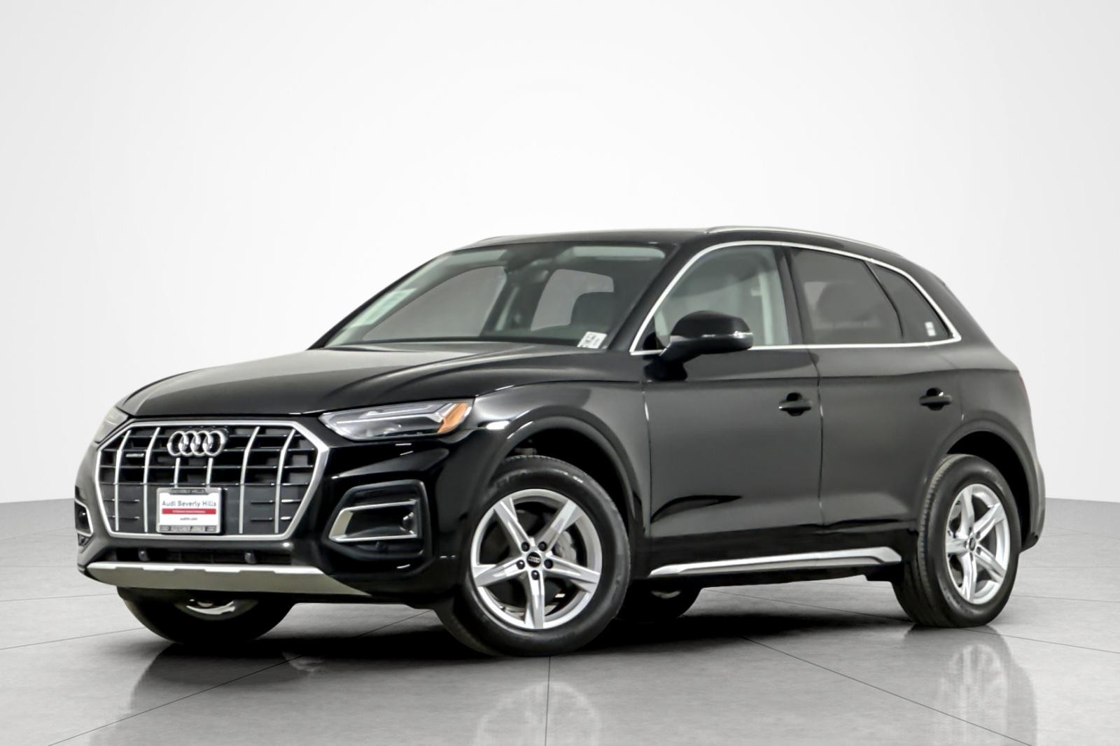 2023 Audi Q5 2023 Audi Q5 Premium 40 TFSI quattro Sport Utility