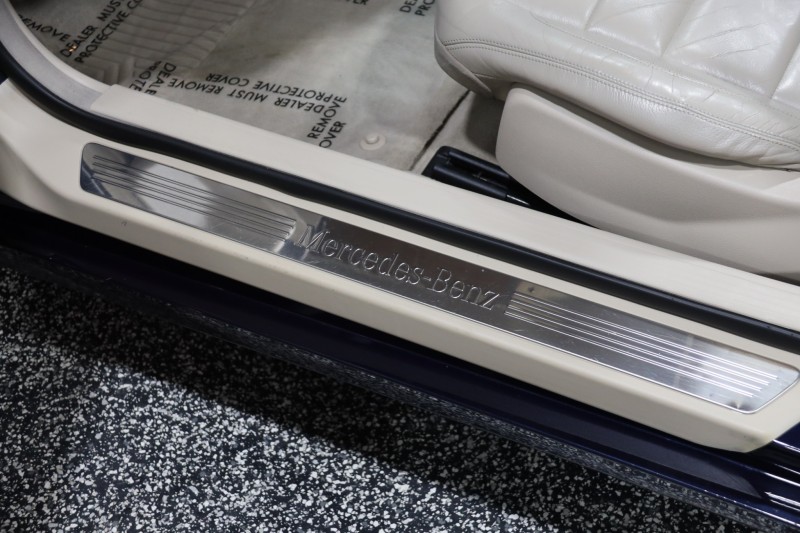 2015 Mercedes-Benz E 400 AMG Sport 2dr Cabriolet in ,