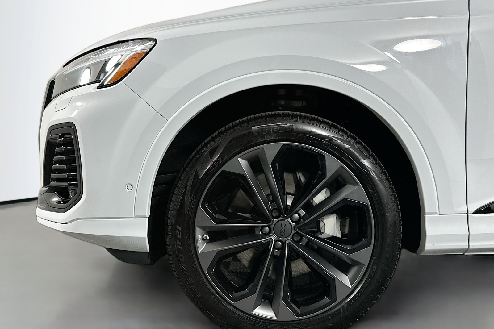 New 2026 Glacier White Metallic Audi Premium Plus image 11
