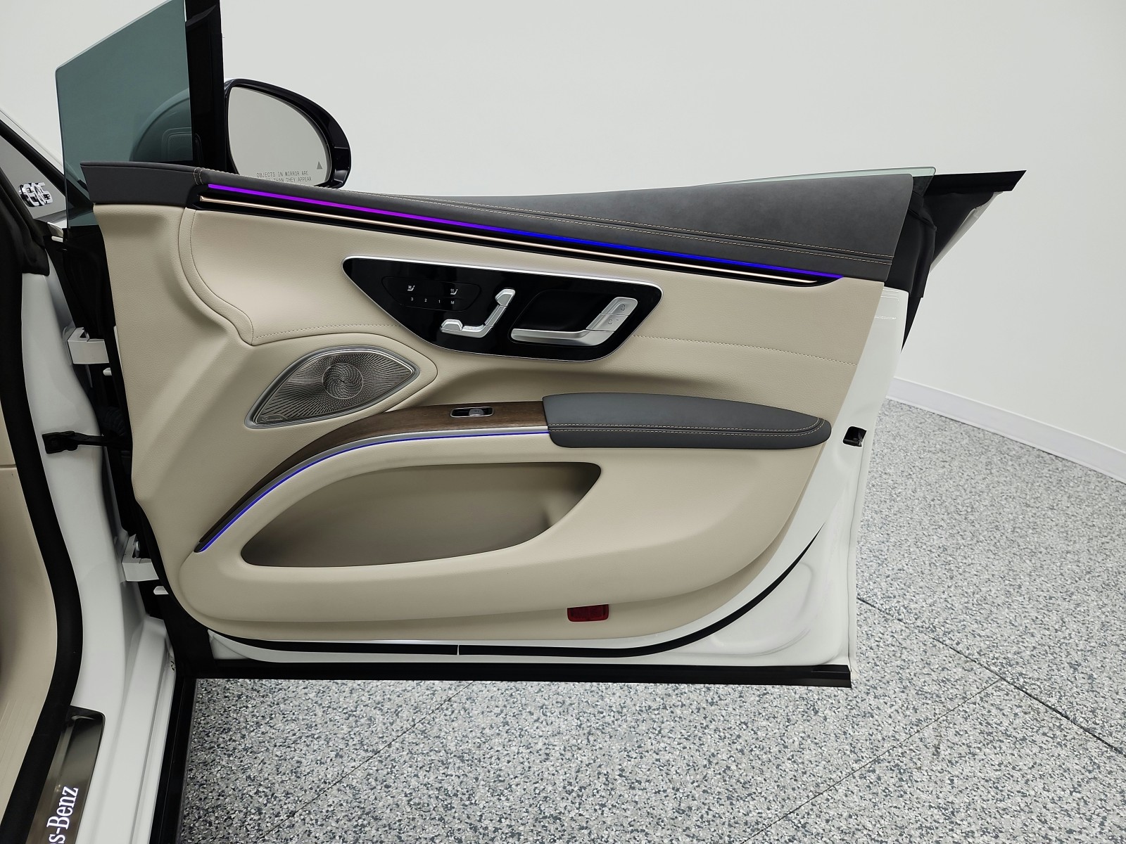 Used 2023 Polar White Mercedes-Benz EQS 450+ Sedan image 26