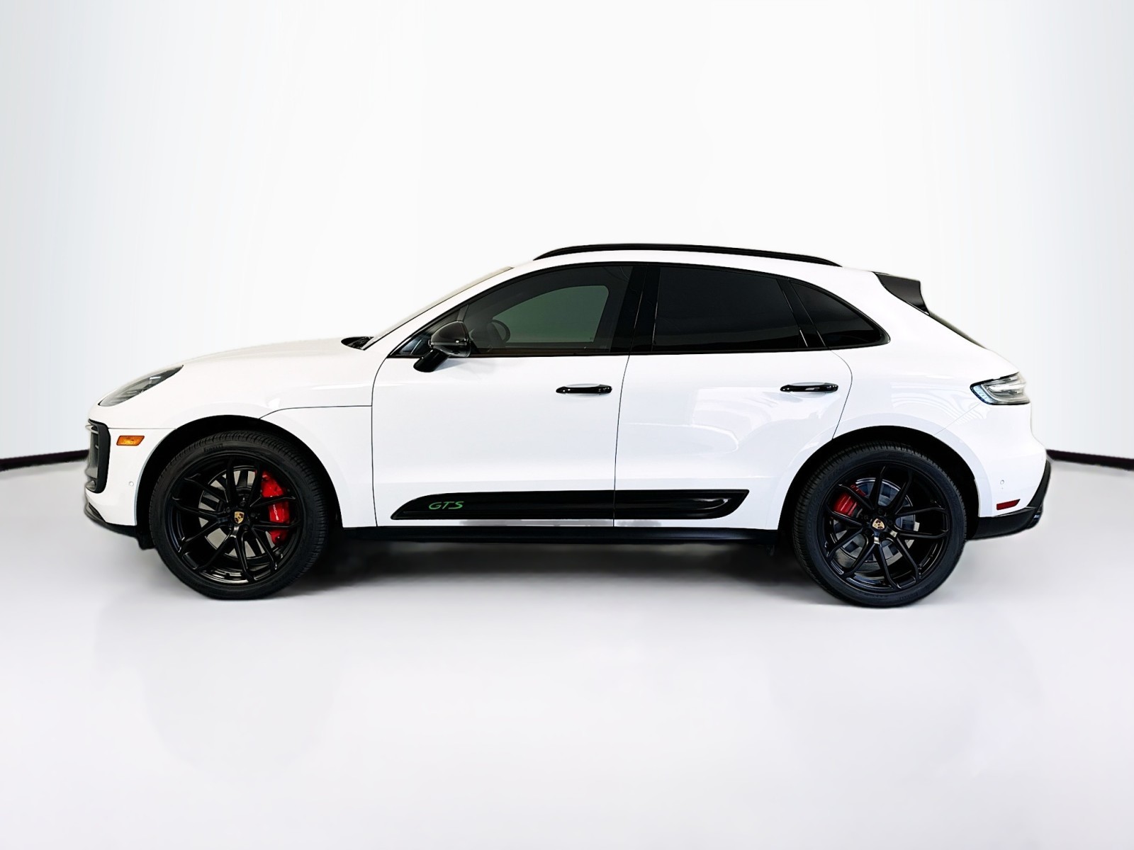 2023 Porsche Macan GTS 8