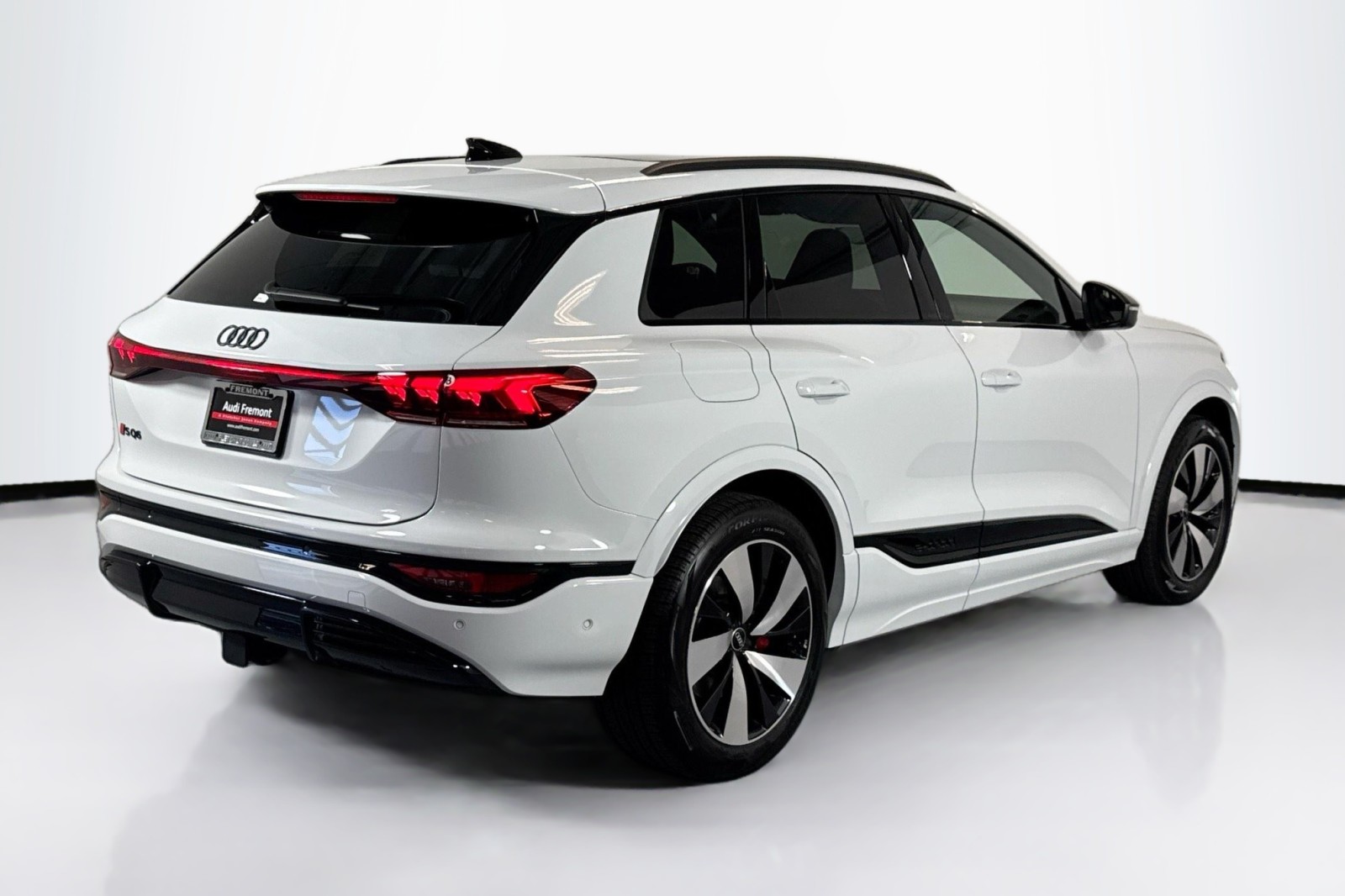 New 2025 Glacier White Metallic Audi Prestige quattro image 5