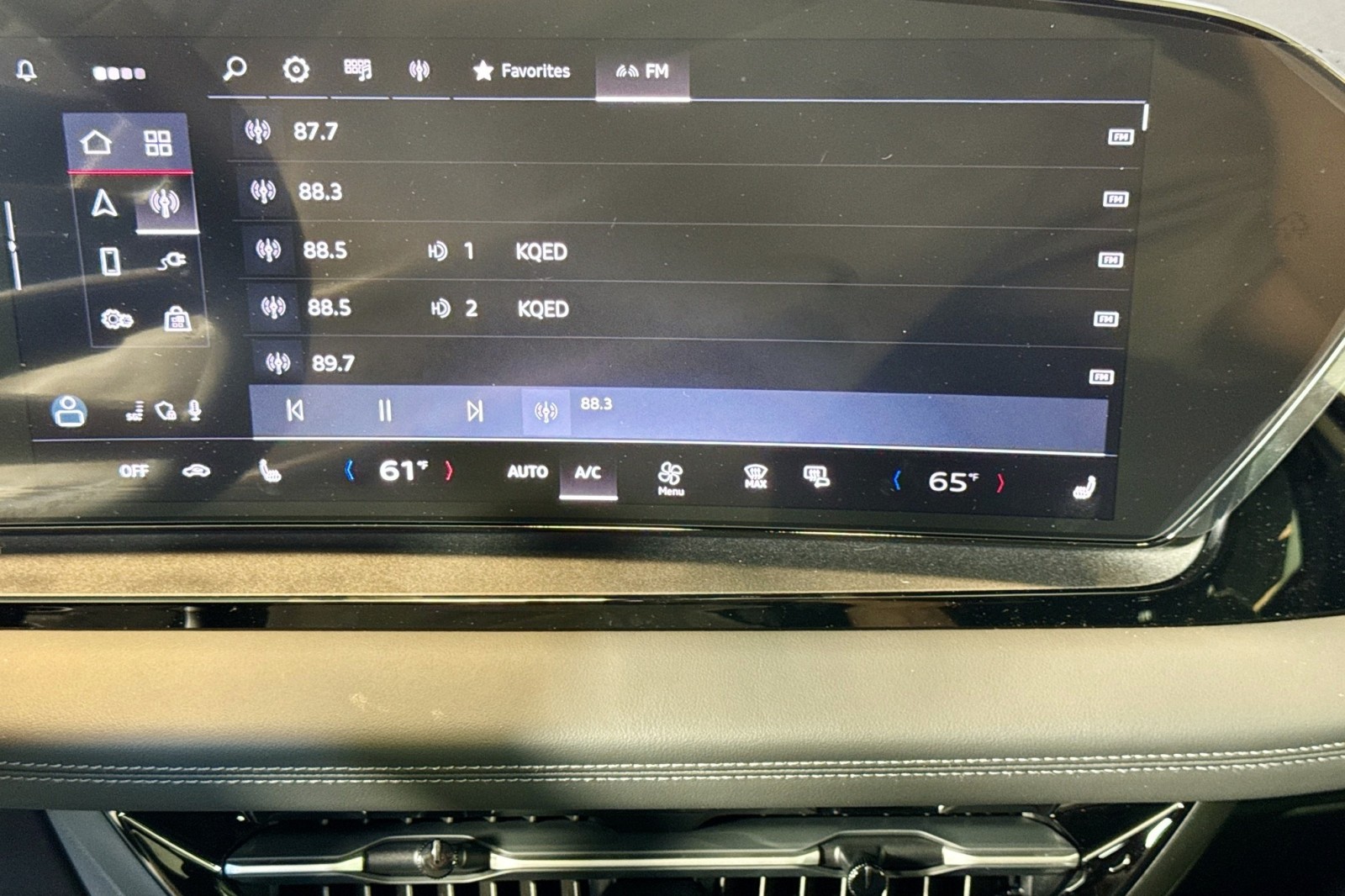 New 2025 Magnet Gray Audi Premium quattro image 13