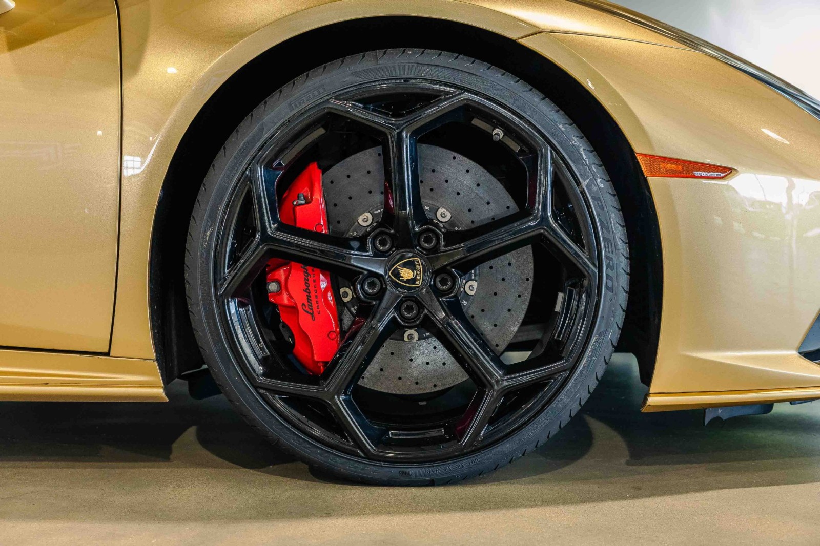 Used Car 2020 Lamborghini Huracan Evo  For Sale Under $280,000 In Boerne, Texas