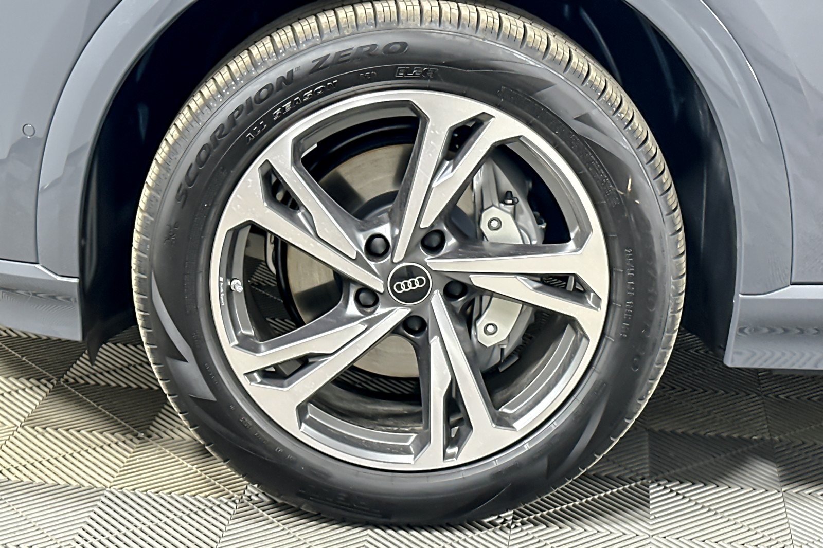 New 2027 Magnet Gray Audi Premium Plus quattro image 26