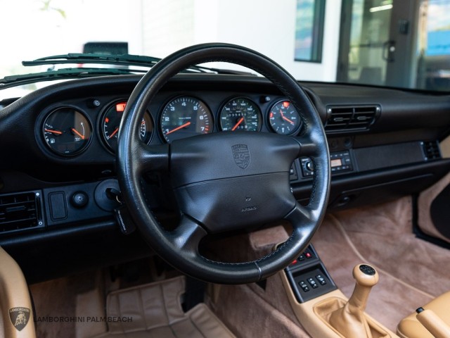 Porsche 911 Carrera
