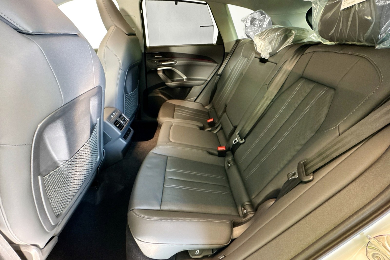 New 2025 Glacier White Metallic Audi Premium Plus 2.0 TFSI quattro image 21