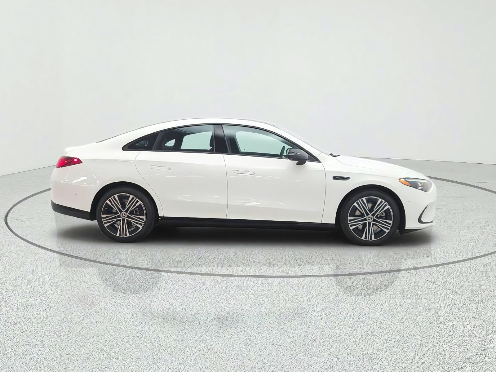 New 2027 Polar White Mercedes-Benz CLA 220 Hybrid FWD image 4