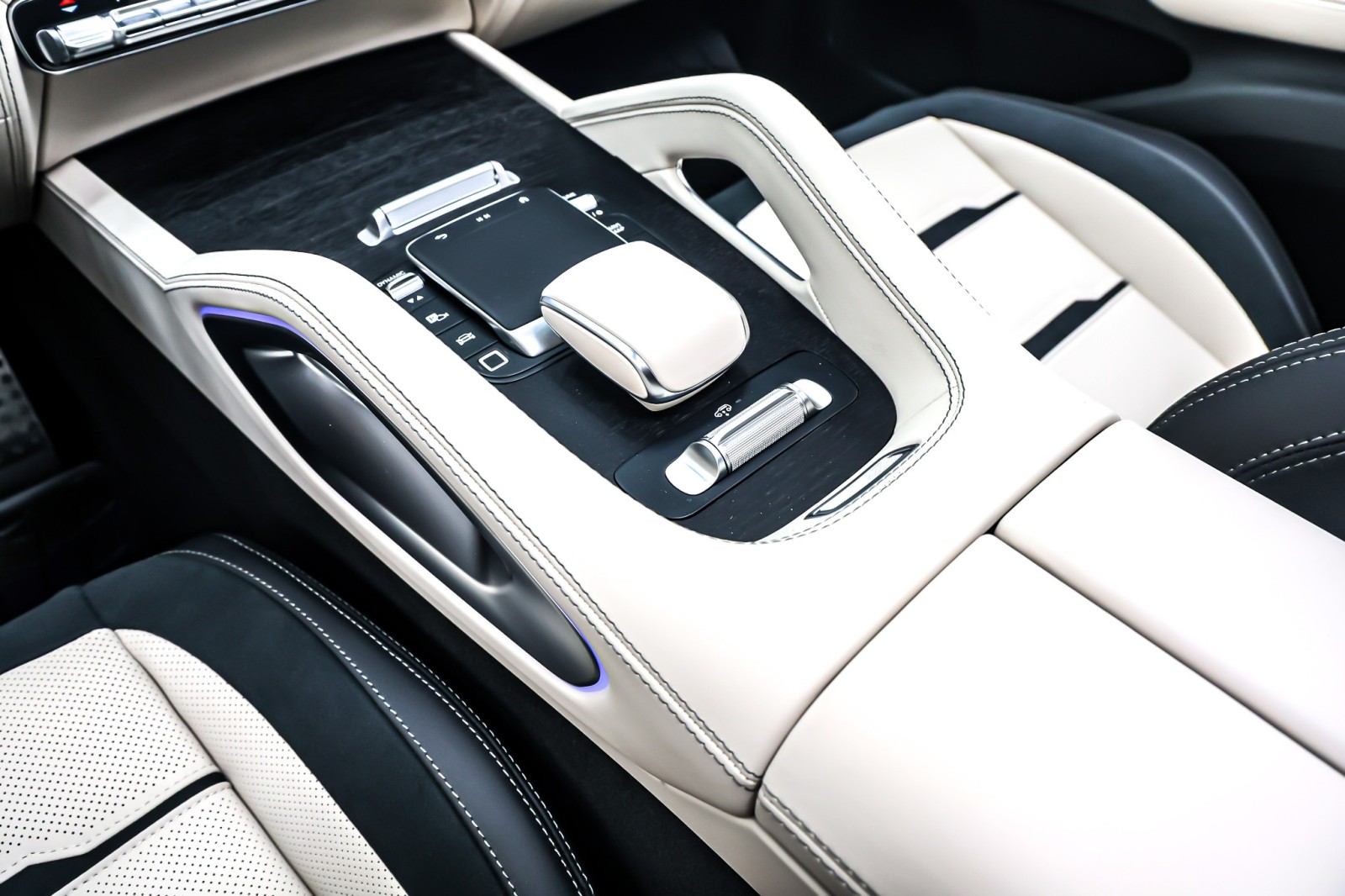 New 2026 Obsidian Black Metallic Mercedes-Benz AMG® GLE 53 image 6