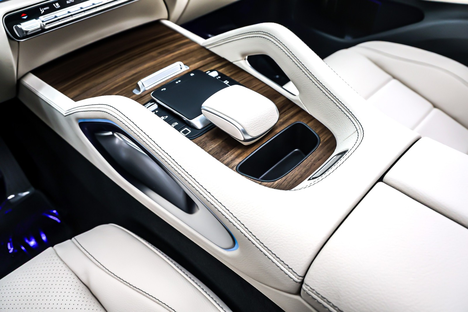 New 2026 Polar White Mercedes-Benz GLE 350 image 6