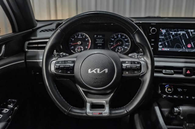 2022 Kia K5 GT-Line 15