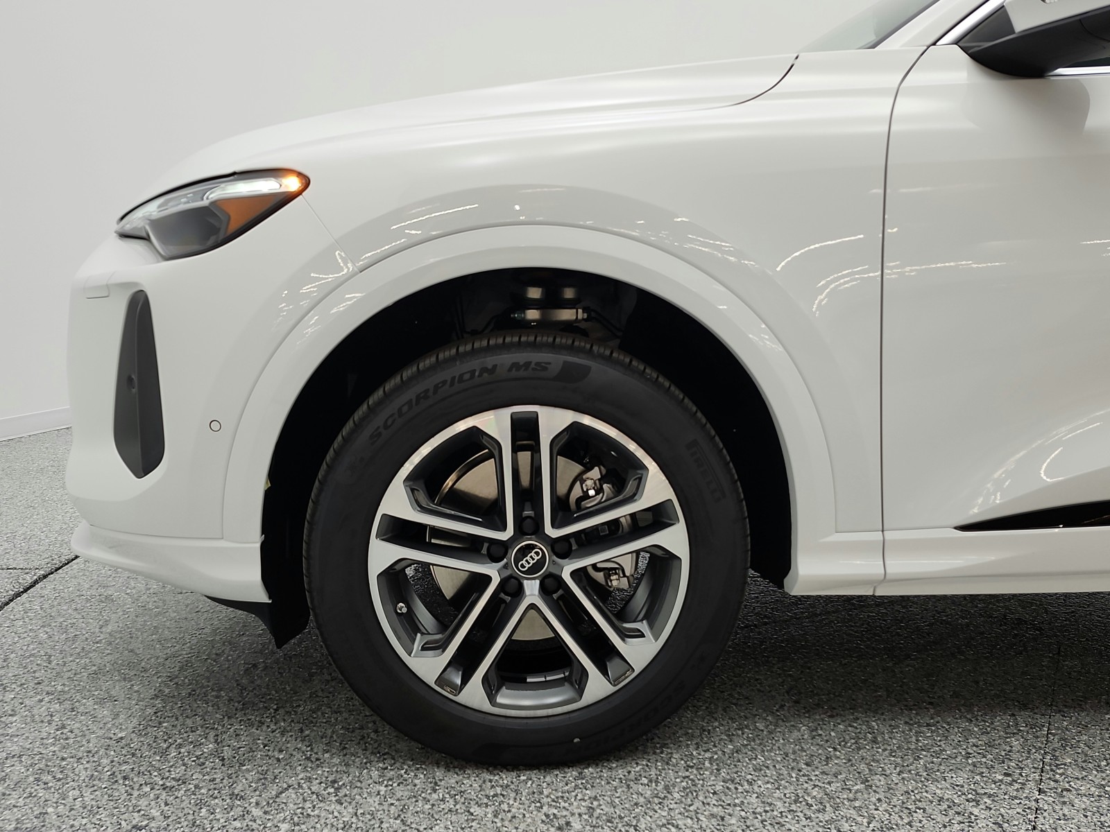 New 2026 Arkona White Audi Premium Plus 2.0 TFSI quattro image 15