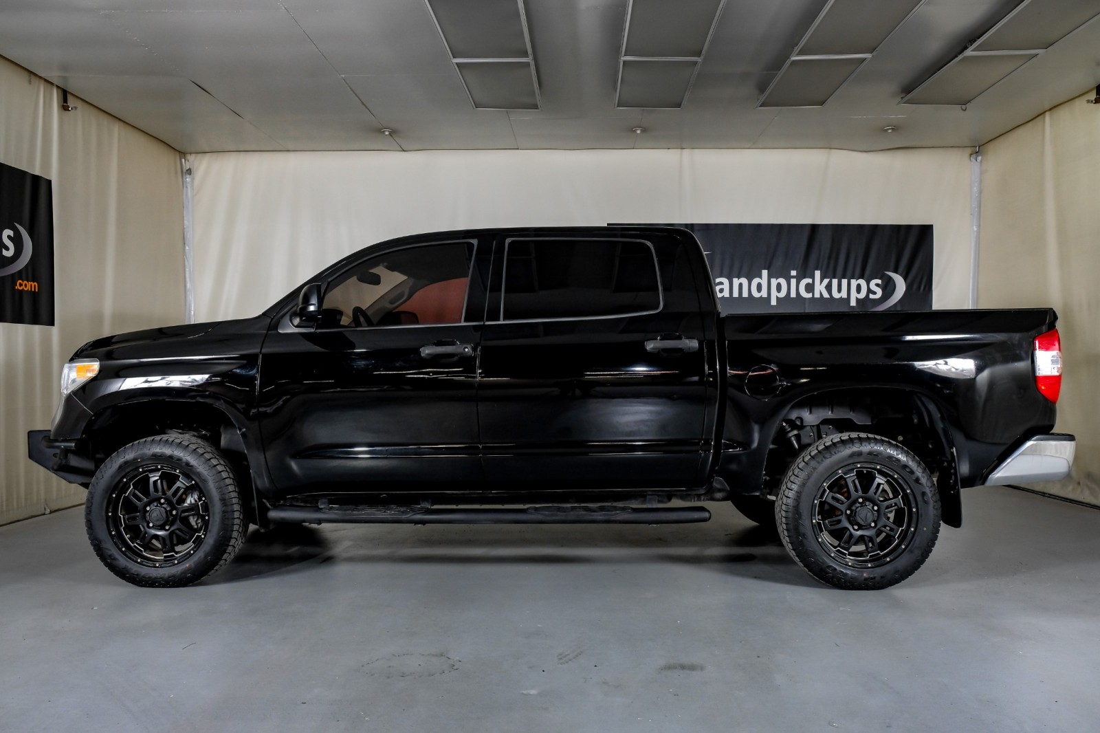 2015 Toyota Tundra 4WD Truck SR5 11