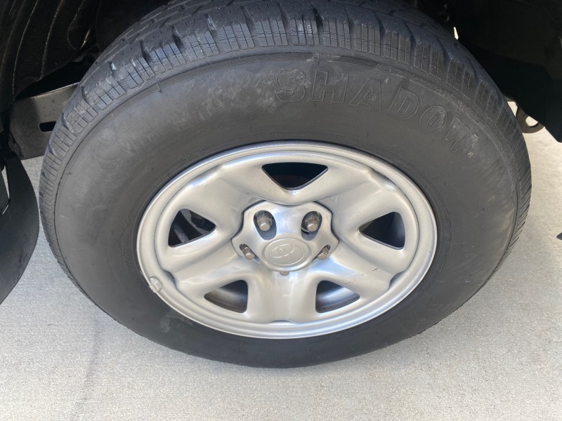 2002 Toyota Tacoma 1 OWNER AUTO AC 4 CYL in , 