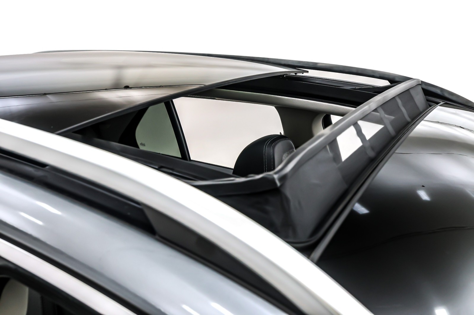 Used 2020 Selenite Grey Metallic Mercedes-Benz GLE 350 4MATIC® SUV image 22