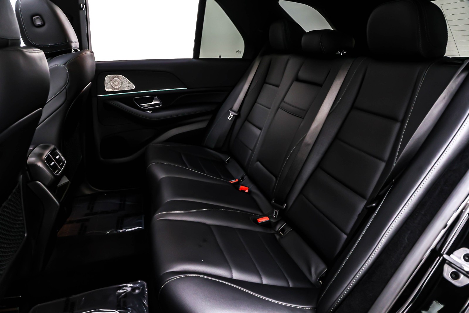 Certified Used 2022 Obsidian Black Metallic Mercedes-Benz GLE 450 4MATIC® SUV image 8